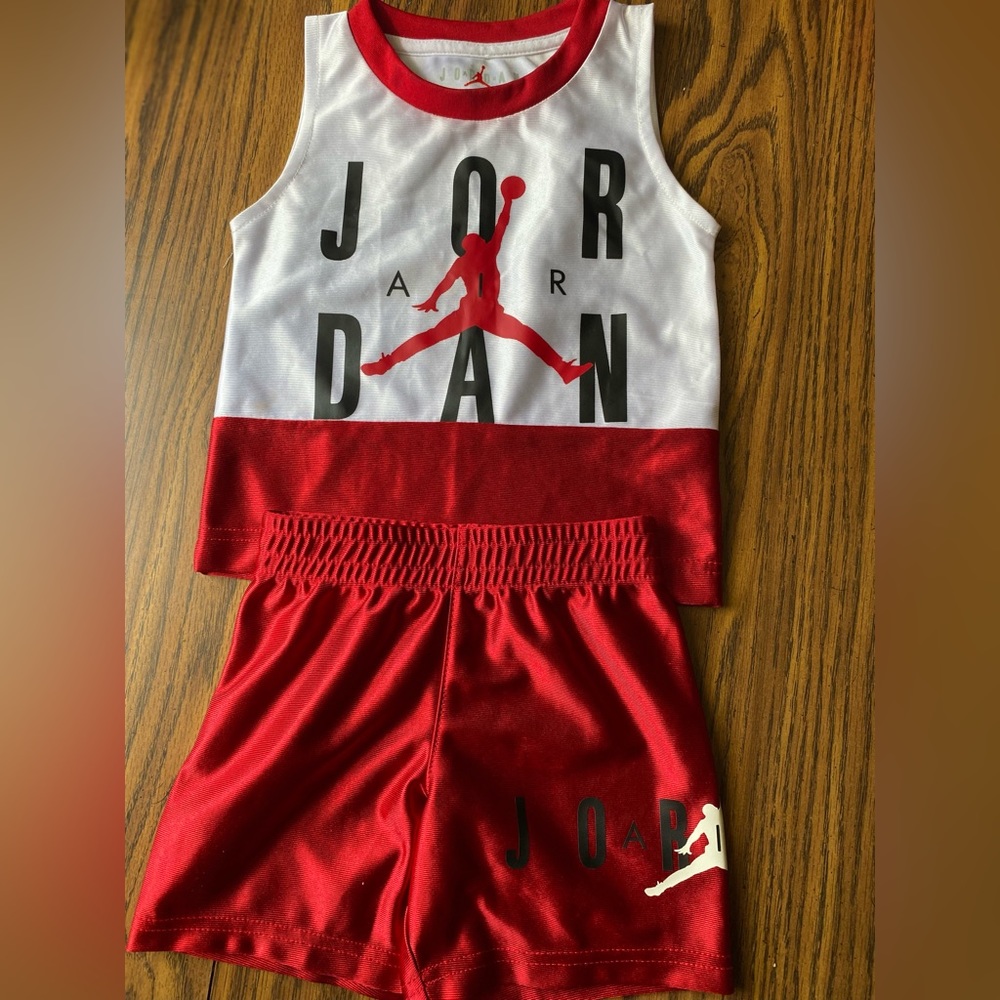Toddler Boys White and red Jordan outfit